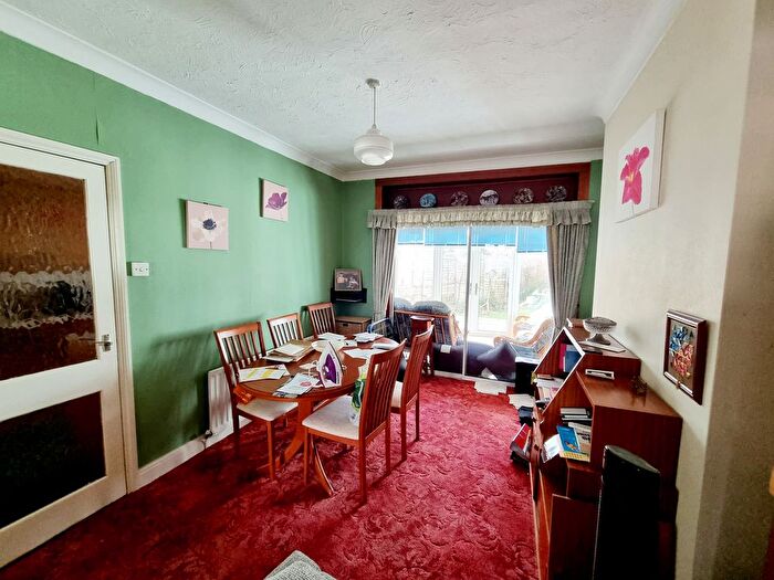 3 Bedroom Terraced House For Sale In Castle Grove, Portchester, Fareham, PO16
