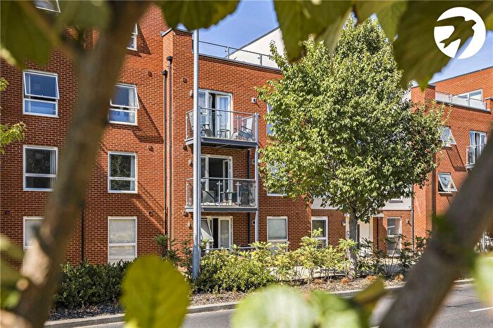 1 Bedroom Flat For Sale In Lett Lane, Castle Hill, Ebbsfleet Valley, Swanscombe, DA10