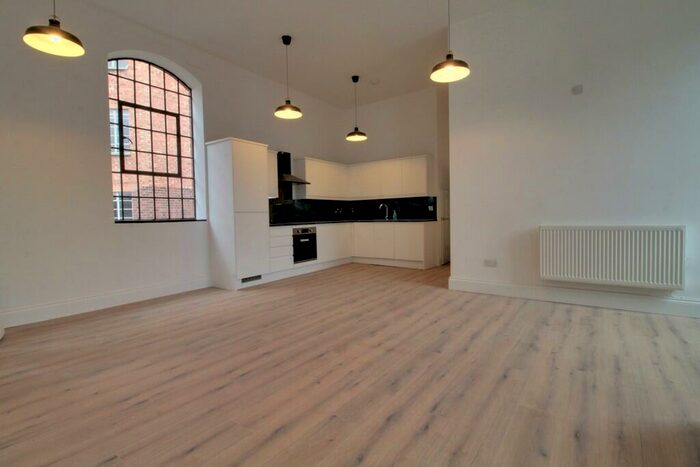 2 Bedroom Apartment To Rent In Ludgate Hill, St Pauls Square, Birmingham, B3