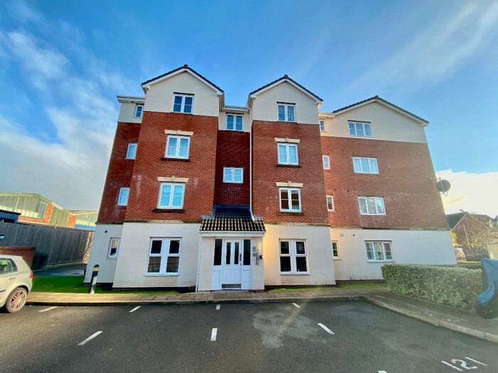 1 Bedroom Flat To Rent In Thornbury Road, Birchills, Walsall WS2