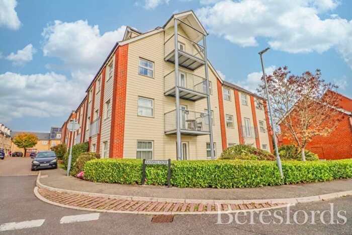 2 Bedroom Apartment For Sale In Randall Close, Witham, CM8