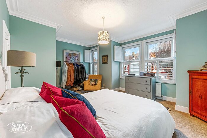 3 Bedroom Terraced House For Sale In Regina Terrace, London, W13