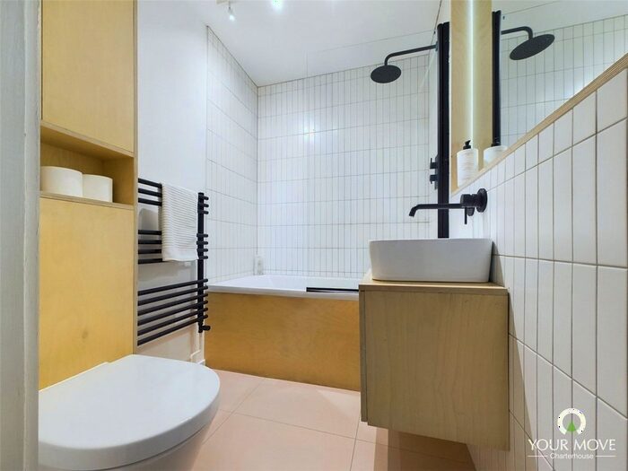 2 Bedroom Flat To Rent In King Street, Margate, Kent, CT9