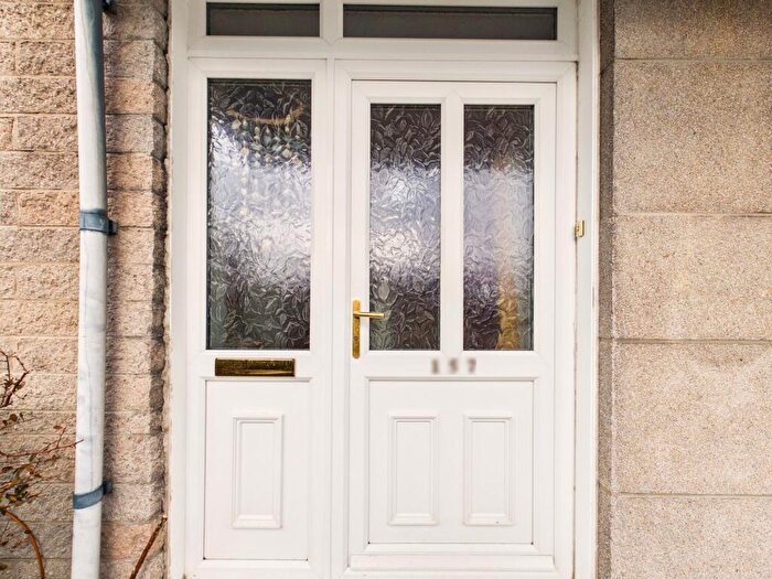 2 Bedroom Maisonette For Sale In Gray Street, Aberdeen, AB10