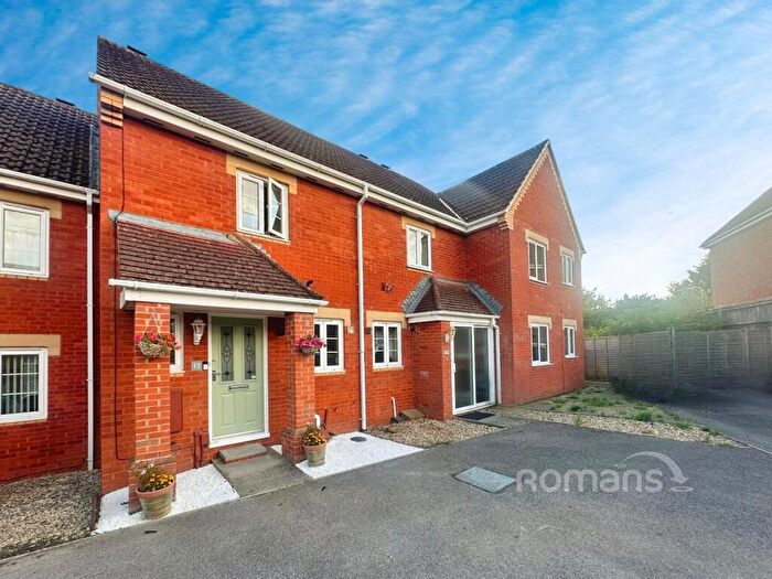2 Bedroom Terraced House For Sale In Holland Drive, Andover, Hampshire, SP10
