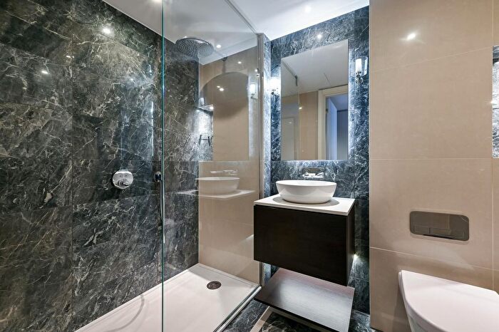 2 Bedroom Flat To Rent In Asquith House, Paddington, London, W2