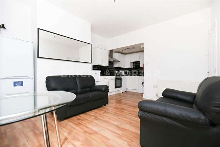 3 Bedroom Flat To Rent In (£pppw) Greystoke Avenue, Sandyford, NE2