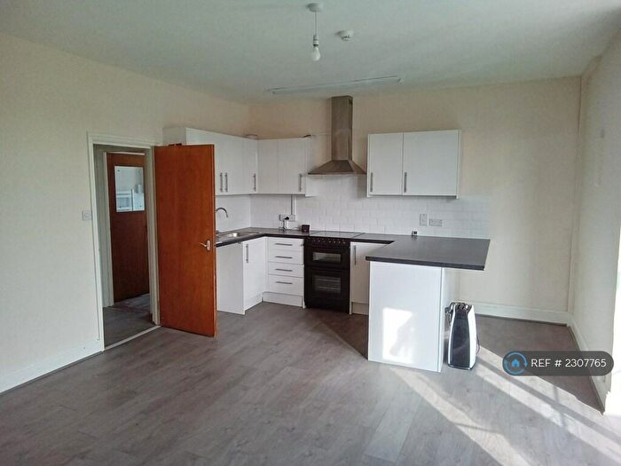 1 Bedroom Flat To Rent In Frome Road, Trowbridge, BA14