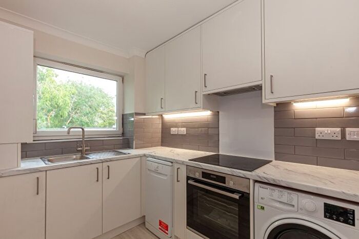 2 Bedroom Flat To Rent In Binsey Lane, Oxford, OX2