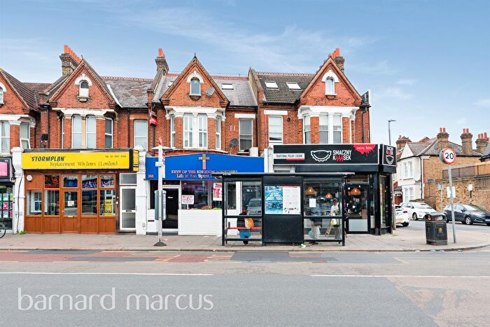 2 Bedroom Flat For Sale In Mitcham Road, London, SW17