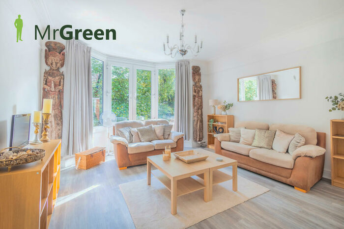 2 Bedroom Apartment To Rent In Burton Road, Poole, BH13