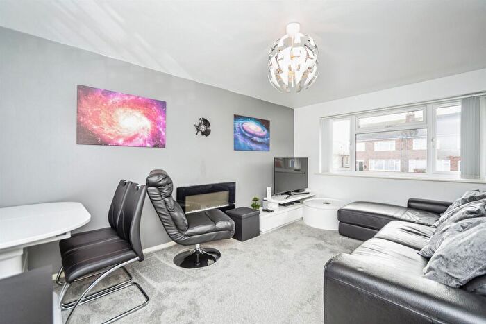 1 Bedroom Flat For Sale In High Street, Rainham, Gillingham, ME8