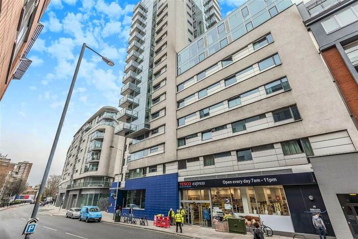 2 Bedroom Flat To Rent In Empire Square West, Empire Square, London, SE1