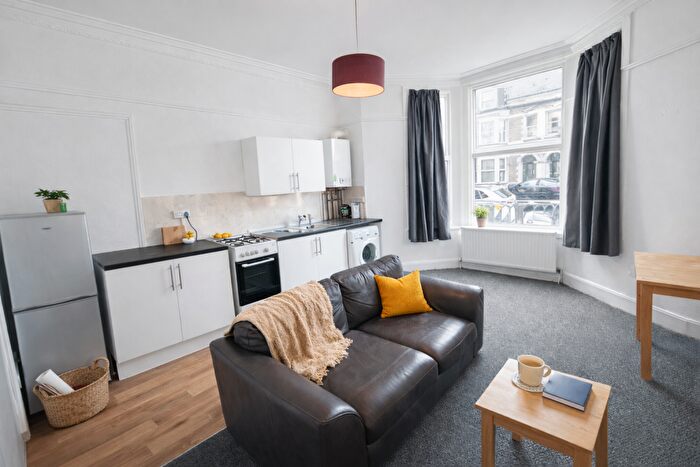 1 Bedroom Apartment To Rent In Glynrhondda Street, Cardiff, CF24