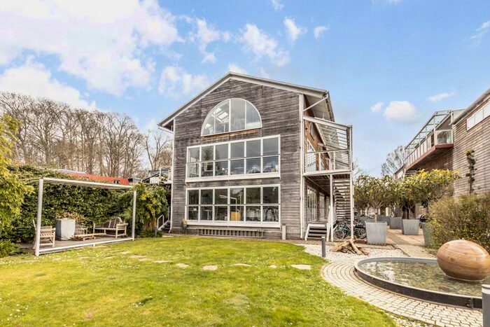 1 Bedroom Flat To Rent In Eel Pie Island, Twickenham, TW1