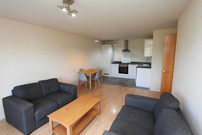 2 Bedroom Flat To Rent In Aspect, Elmwood Lane, LS2