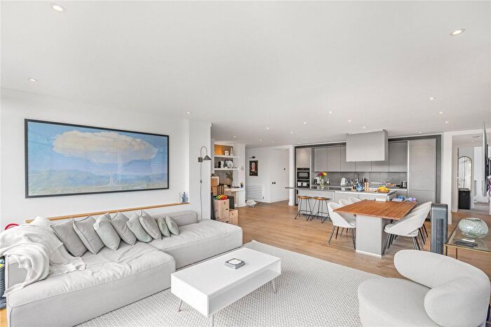 3 Bedroom Flat For Sale In Percy Laurie House, Upper Richmond Road, Putney, London, SW15