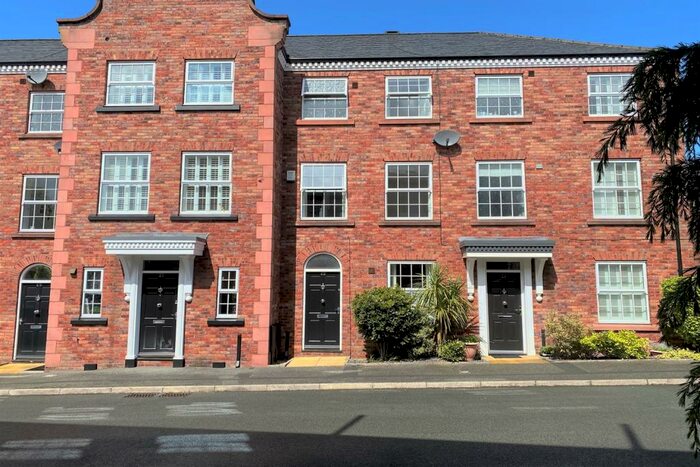 3 Bedroom Terraced House To Rent In Gower Hey Gardens, Hyde, SK14