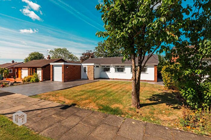 3 Bedroom Detached Bungalow For Sale In Sabden Close, Bury, BL9