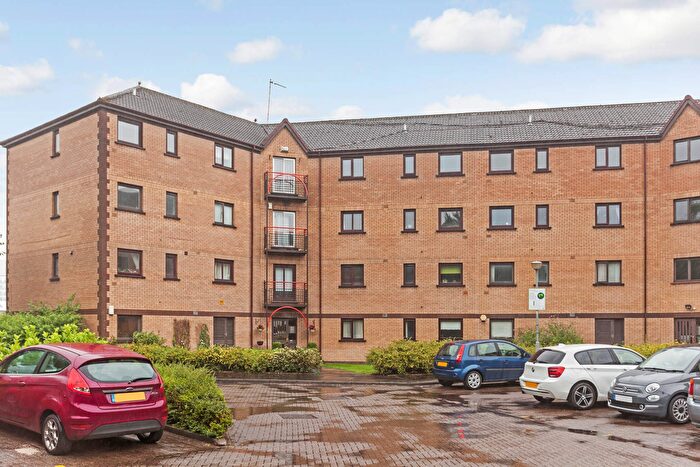 4 Bedroom Flat To Rent In Riverview Drive, Glasgow, G5