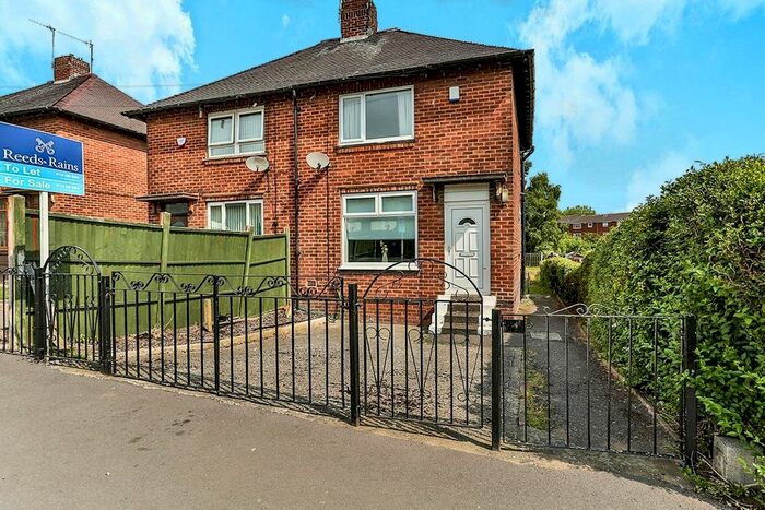 2 Bedroom Semi-Detached House To Rent In Deerlands Avenue, Sheffield, S5