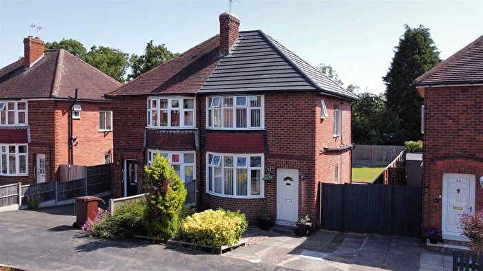 3 Bedroom Semi Detached House For Sale In King George Road, Loughborough, LE11