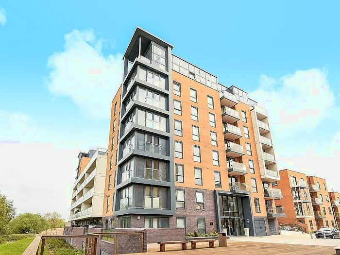 1 Bedroom Apartment To Rent In Skylark House, Drake Way, Reading, RG2