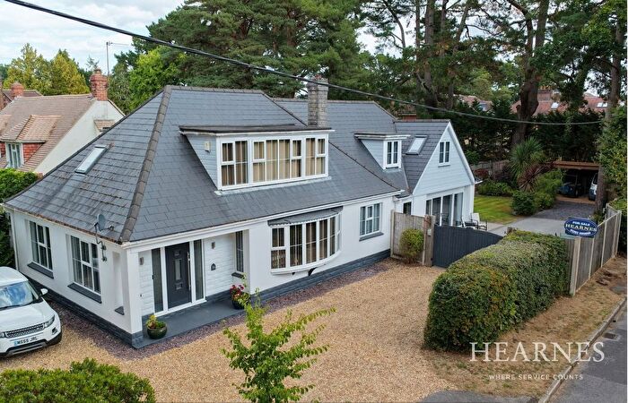 6 Bedroom Detached House For Sale In Golf Links Road, Ferndown, BH22