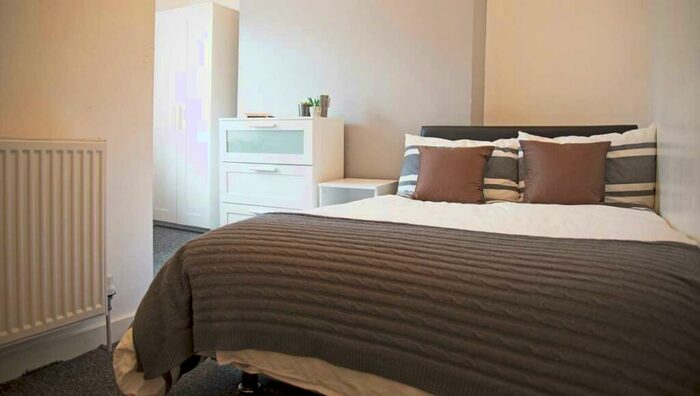 1 Bedroom House To Rent In Britannia Road North, Southsea, PO5