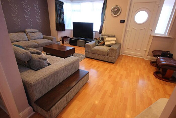 4 Bedroom Semi-Detached House To Rent In Nathans Road, Wembley, HA0