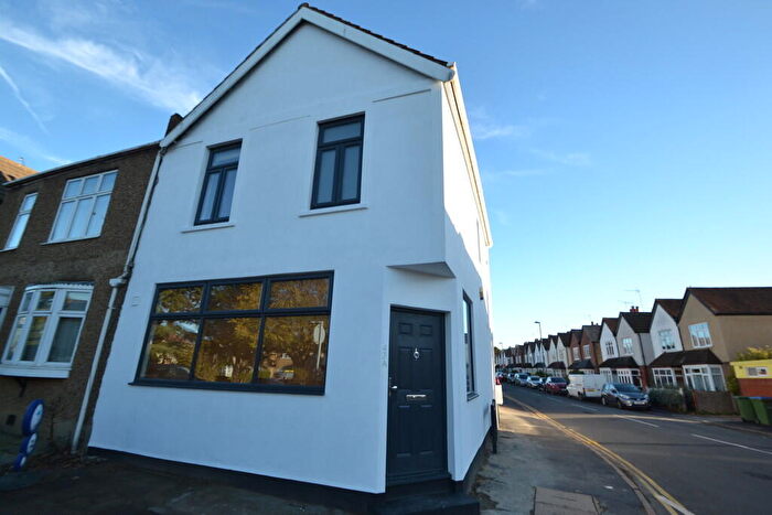 1 Bedroom Apartment To Rent In Long Ditton, Surbiton, KT6