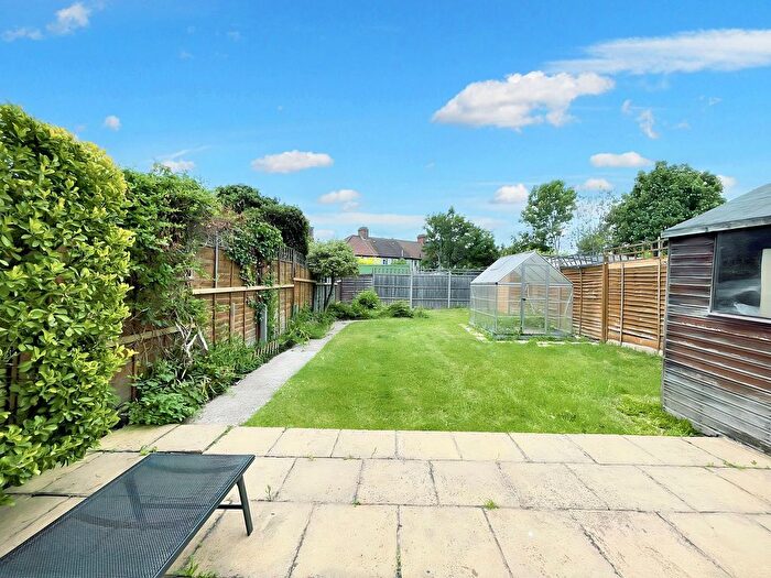 3 Bedroom End Of Terrace House To Rent In Northfields Road, London, W3