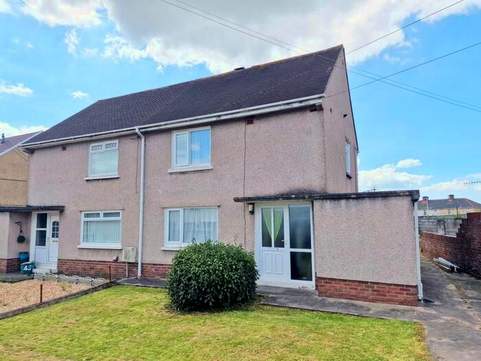 2 Bedroom Semi-Detached House To Rent In Parc Richard, Llwynhendy, Llanelli, SA14