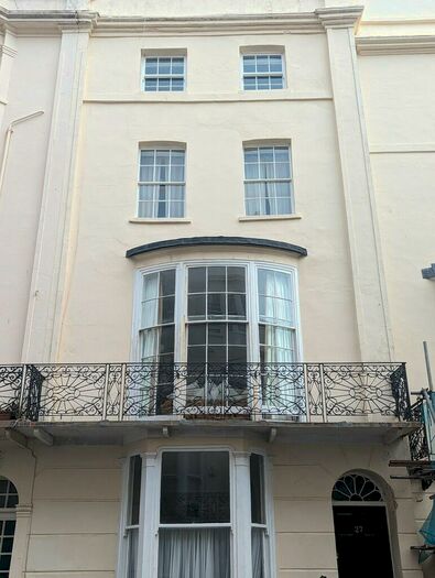 1 Bedroom Apartment To Rent In Bloomsbury Place, Brighton, BN2