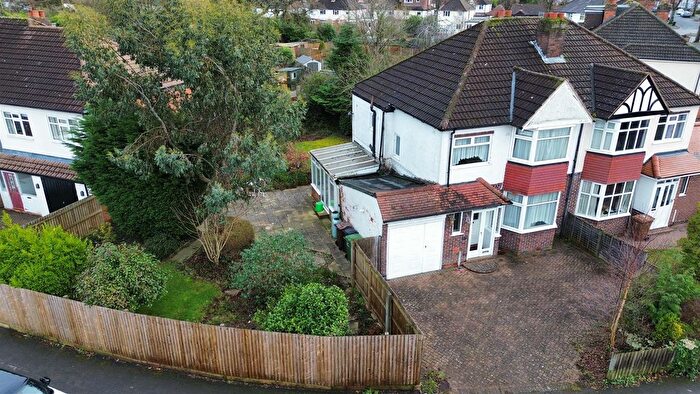 3 Bedroom Semi Detached House For Sale In Welford Road, Shirley, Solihull, B90