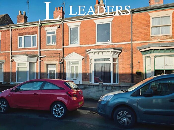 1 Bedroom Terraced House To Rent In Tooley Street, DN21