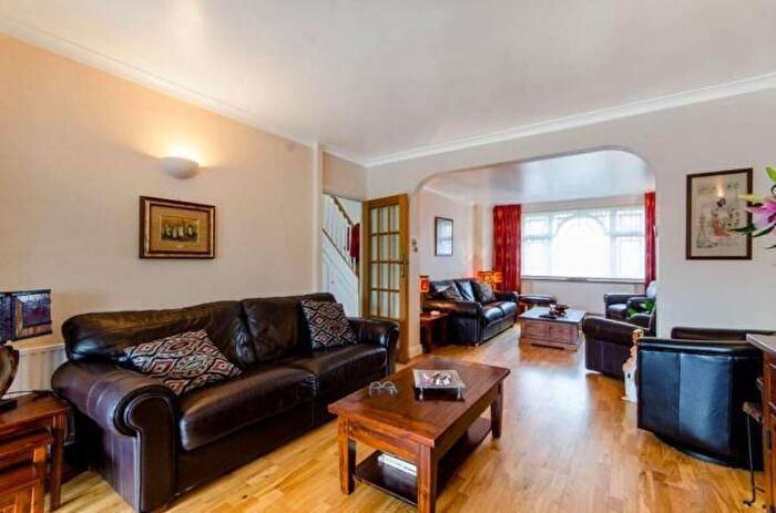 3 Bedroom Semi-Detached House To Rent In The Fairway, Wembley, HA0