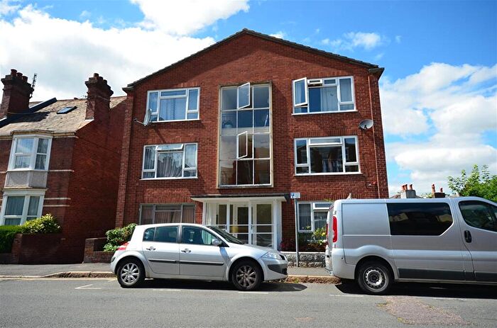 2 Bedroom Flat To Rent In Well Street, Exeter, EX4