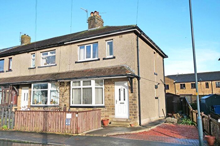 3 Bedroom End Of Terrace House For Sale In Marina Crescent, Skipton, North Yorkshire, BD23