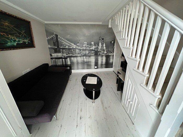 Studio To Rent In Boston Road, Hanwell, W7