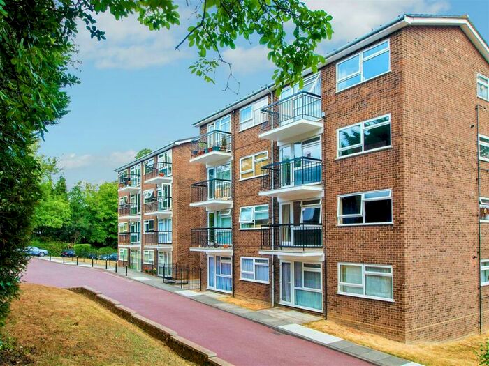 1 Bedroom Apartment To Rent In Scotts Avenue, Shortlands, BR2