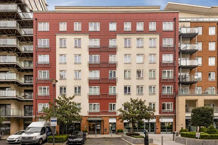 3 Bedroom Flat To Rent In Boulevard Drive, London, NW9