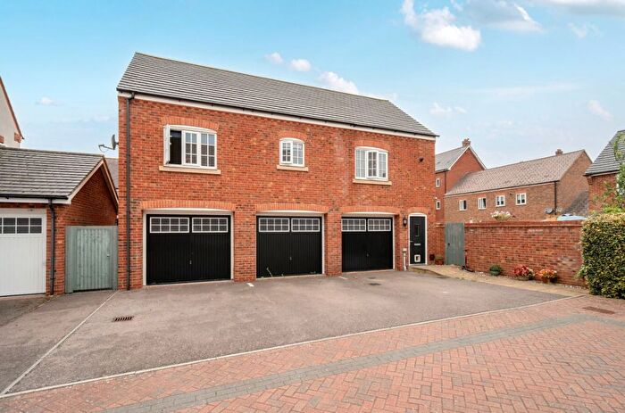 2 Bedroom Country House For Sale In Oliver Close, Kempston, Bedford, MK42