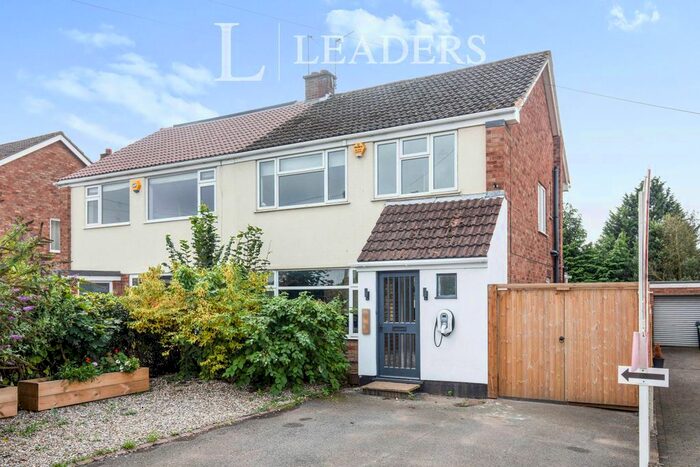 4 Bedroom Town House To Rent In Kenilworth Road, Cubbington, Leamington Spa, CV32