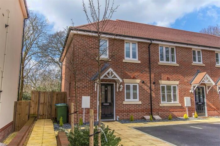 2 Bedroom End Of Terrace House To Rent In Prospect Road, Bitterne, Southampton, SO19