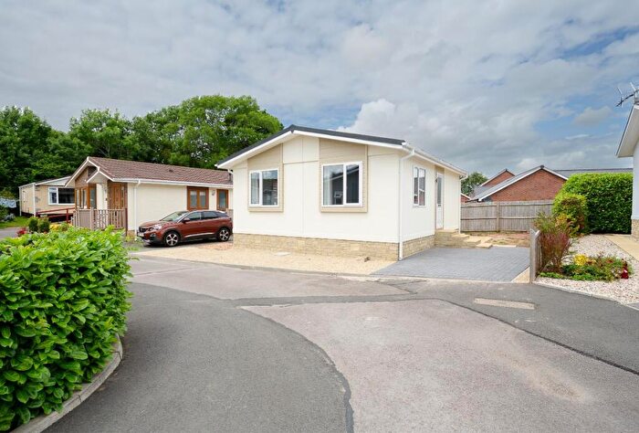 1 Bedroom Park Home For Sale In Lea Villa Residential Park, Lea, Ross-on-Wye, HR9