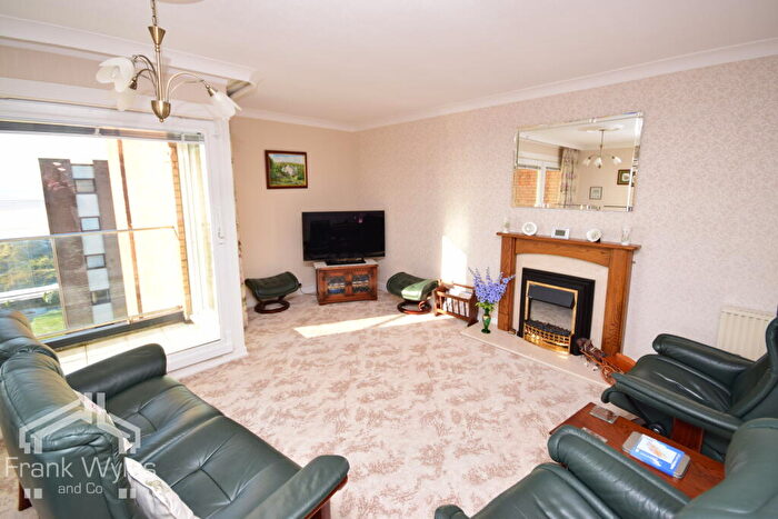 2 Bedroom Flat For Sale In Flat, Royal Beach Court, North Promenade, Lytham St. Annes, Lancashire, FY8