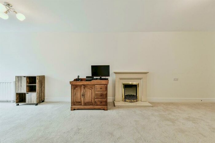 2 Bedroom Apartment For Sale In Goodes Court, Baldock Road, Royston, SG8