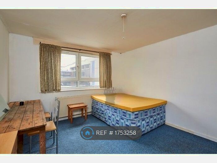 3 Bedroom Maisonette To Rent In Concord House, London, N17