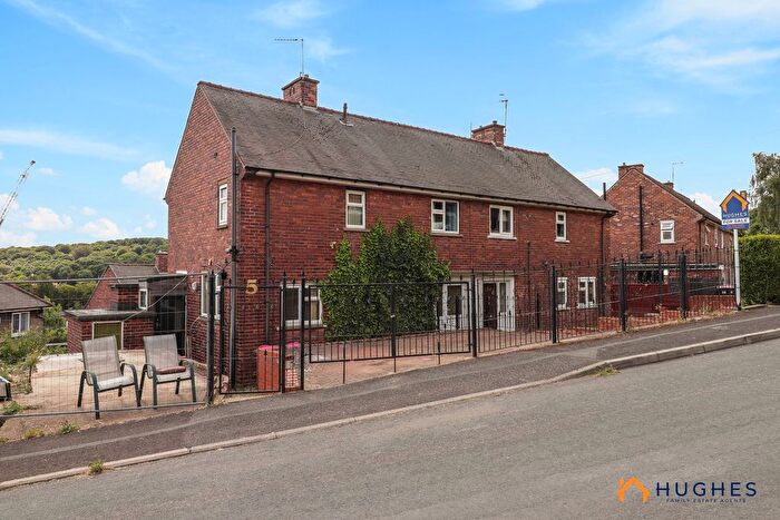 3 Bedroom Semi-Detached House For Sale In Barberwood Road, Rotherham, S61